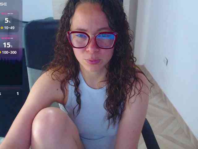 SharonAGT webcam