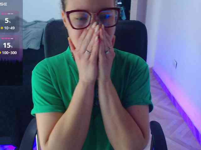 SharonAGT webcam