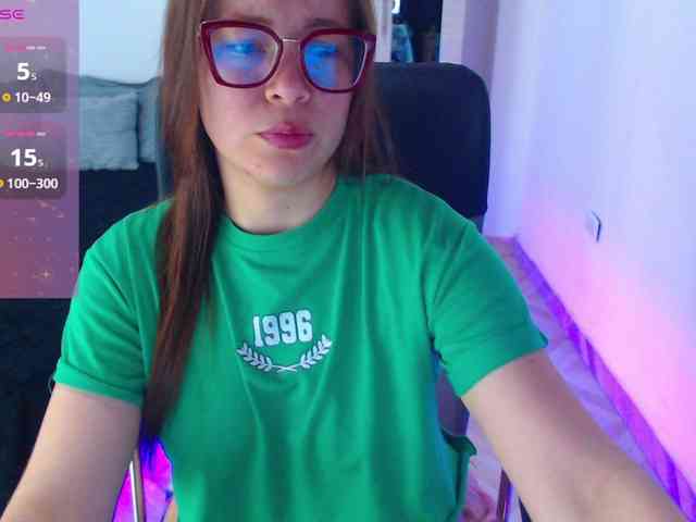 SharonAGT webcam