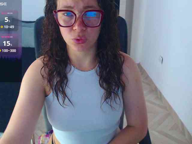 SharonAGT webcam