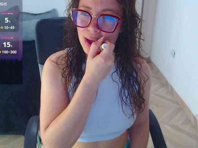 SharonAGT webcam