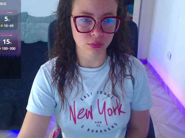 SharonAGT webcam
