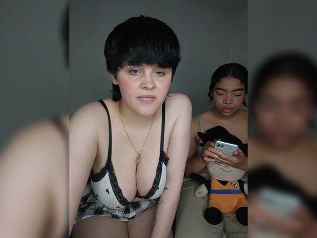 Nucitaa-14 live cam on BongaCams