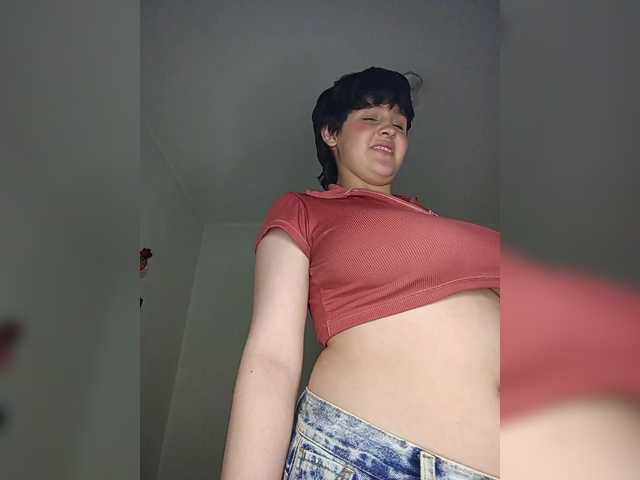 Nucitaa-14 live cam on BongaCams