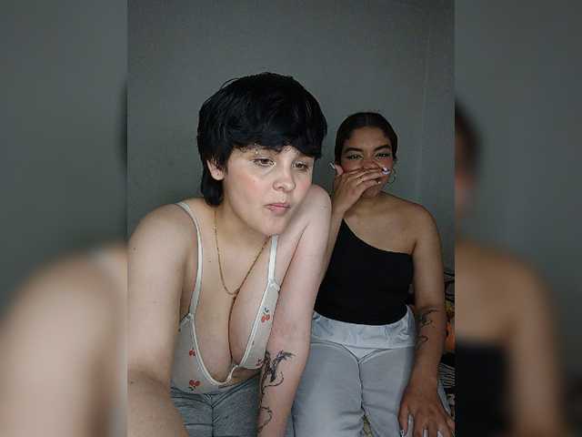 Nucitaa-14 live cam on BongaCams