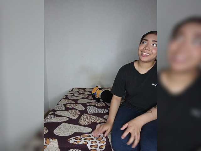 Nucitaa-14 live cam on BongaCams