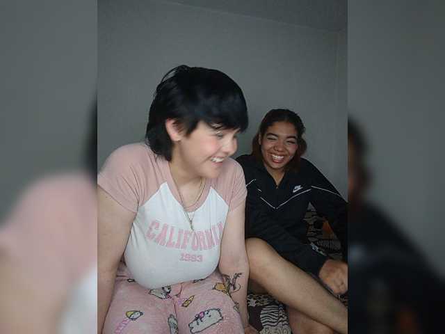 Nucitaa-14 live cam on BongaCams