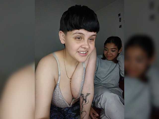 Nucitaa-14 live cam on BongaCams