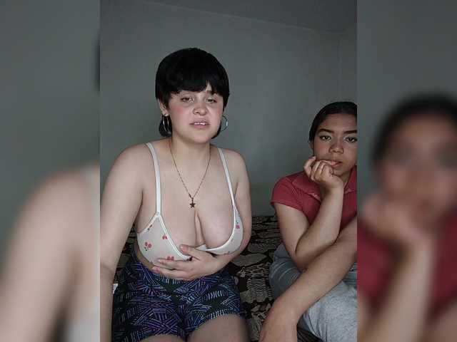Nucitaa-14 live cam on BongaCams