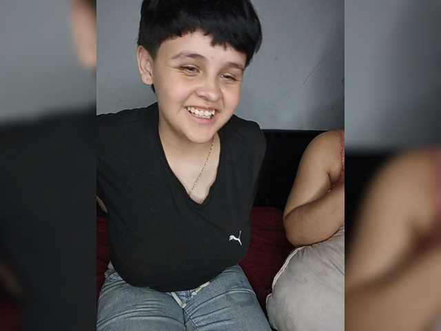 Nucitaa-14 live cam on BongaCams