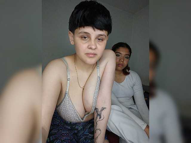 Nucitaa-14 live cam on BongaCams