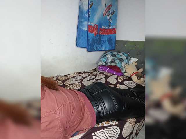 Nucitaa-14 live cam on BongaCams