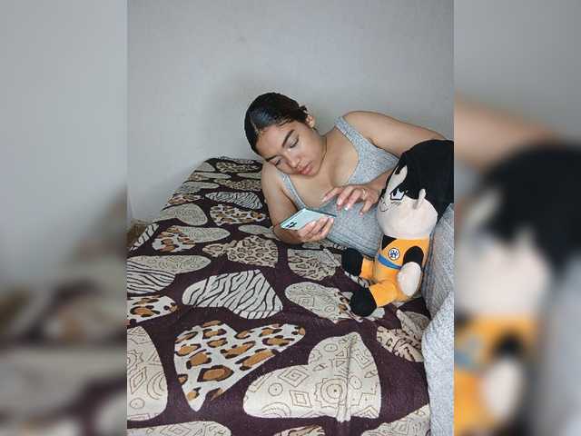 Nucitaa-14 live cam on BongaCams