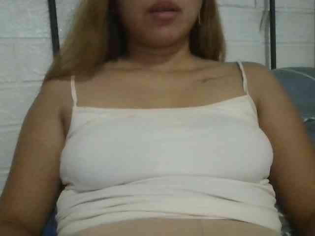 BelleChic01 webcam