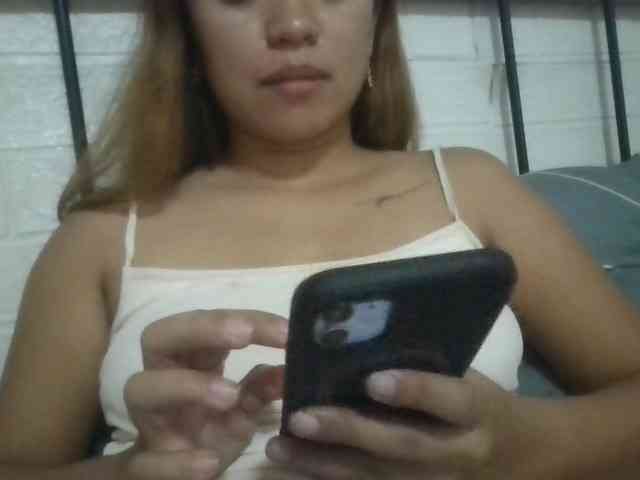 BelleChic01 webcam