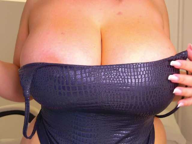 JennyX live cam on BongaCams
