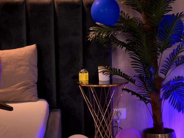 KylieKroft live cam on BongaCams