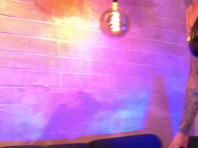 KylieKroft webcam