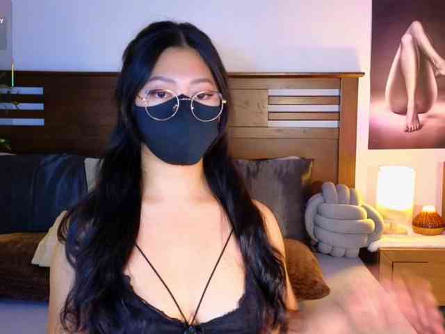 aaliyah18ally webcam