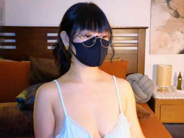 Model: aaliyah18ally