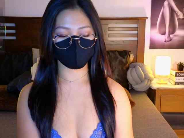aaliyah18ally webcam