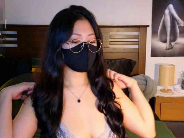 aaliyah18ally webcam