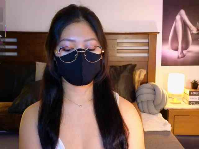 aaliyah18ally webcam