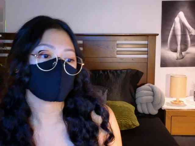 aaliyah18ally webcam