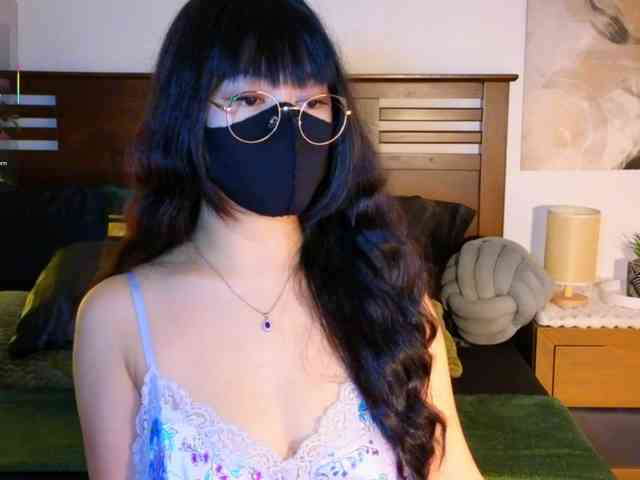 aaliyah18ally webcam