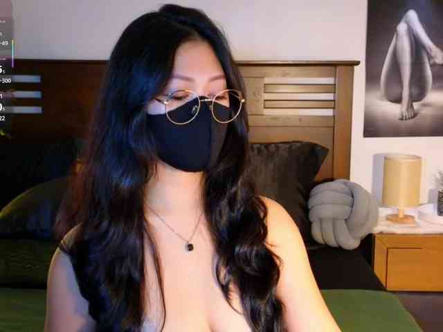 aaliyah18ally webcam