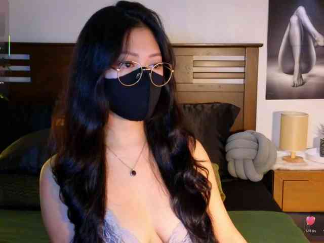 aaliyah18ally webcam