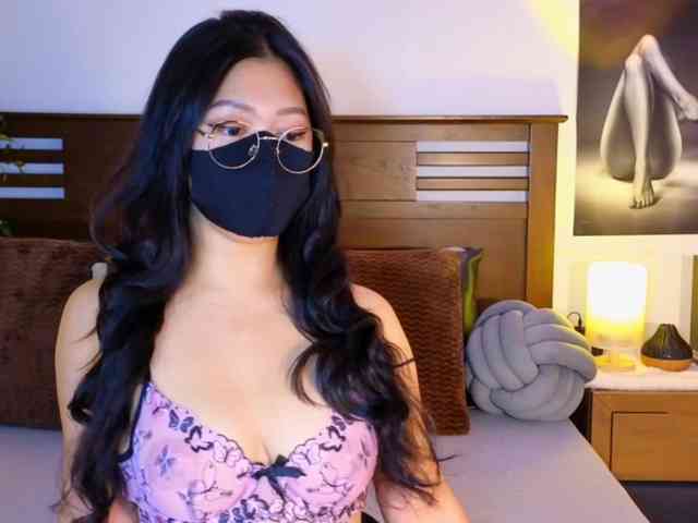 aaliyah18ally webcam