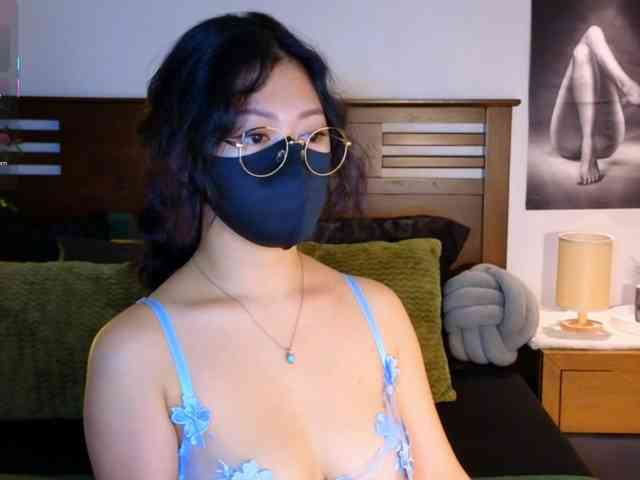 aaliyah18ally webcam