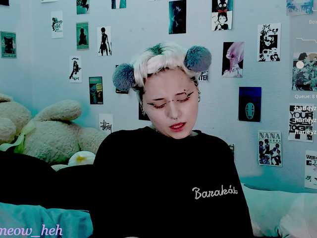 bixxxiz's BongaCams show and profile