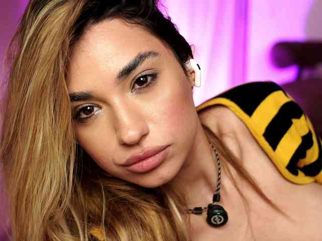 ItalianGirl Live Webcam on BongaCams
