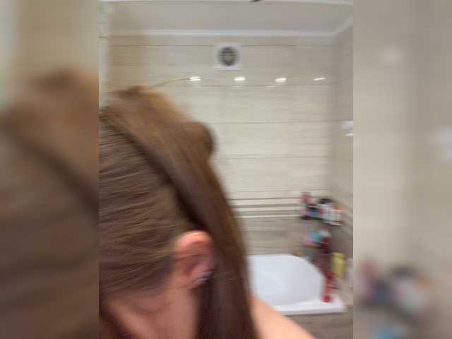 kristiwitch1 live cam on BongaCams