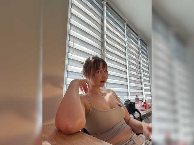 kristiwitch1 live cam on BongaCams