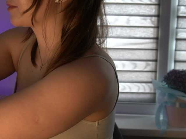 kristiwitch1 live cam on BongaCams