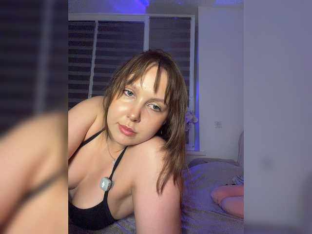 kristiwitch1 live cam on BongaCams