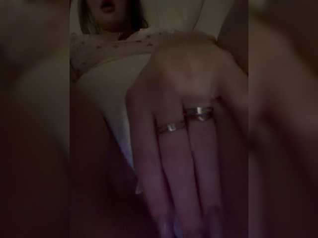 kristiwitch1 live cam on BongaCams