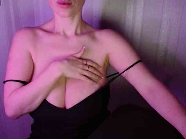ChloeMelons webcam