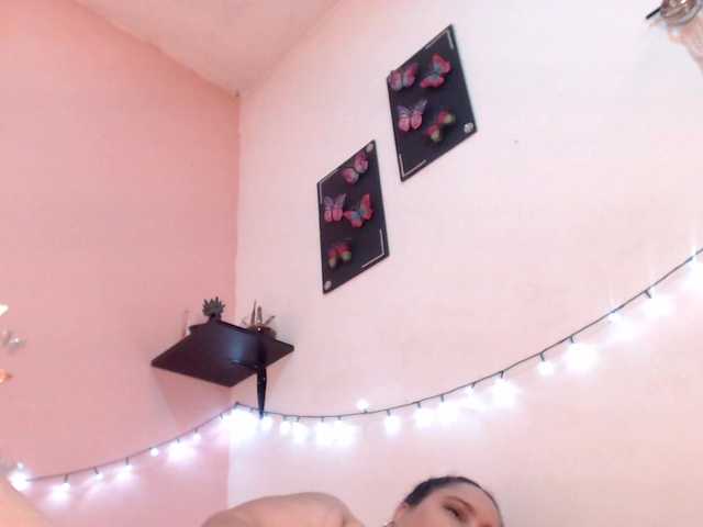 nicollejordanx live cam on BongaCams