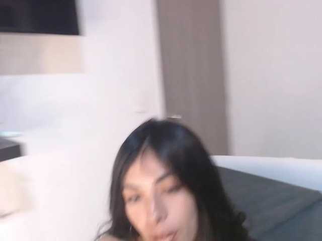 Katelunda live cam on BongaCams