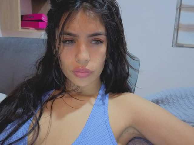 Katelunda live cam on BongaCams