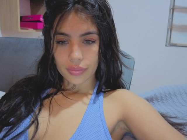 Katelunda live cam on BongaCams
