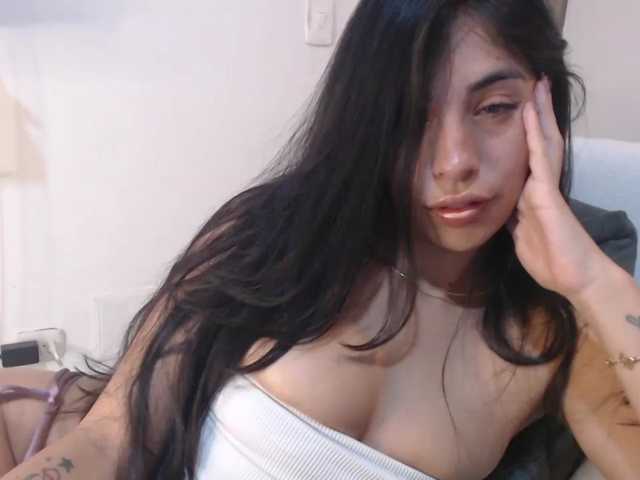 Katelunda, en vivo ahora en BongaCams