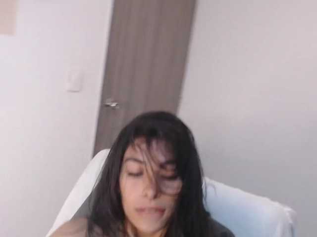 Katelunda, en directo ahora en BongaCams