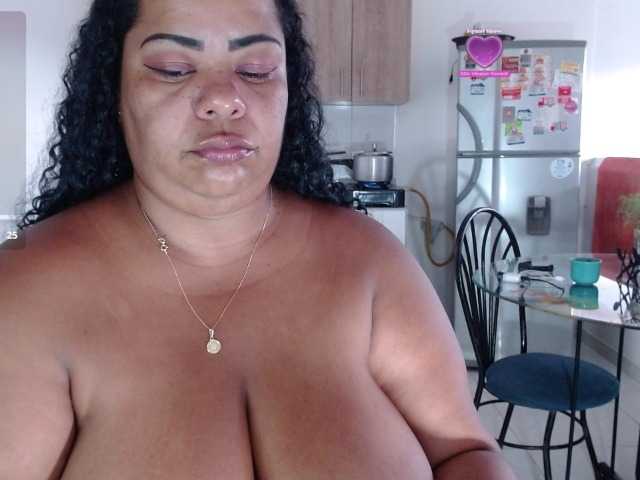 Victoria0486 live cam on BongaCams