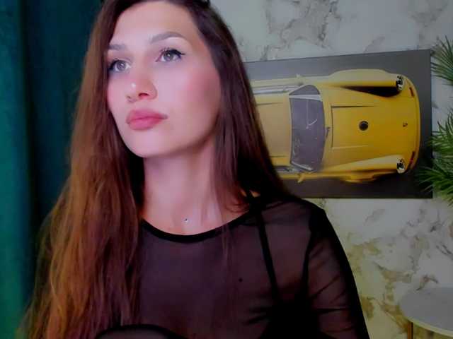 Mollyinyourmind live cam on BongaCams
