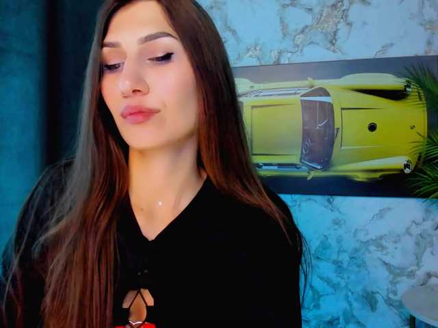 Mollyinyourmind live cam preview